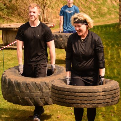 OCR deltager igang med farmerwalk